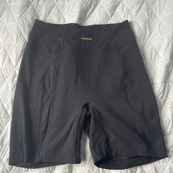 Gymshark Pants - Gymshark Whitney Simmons, Mesh Black Shorts